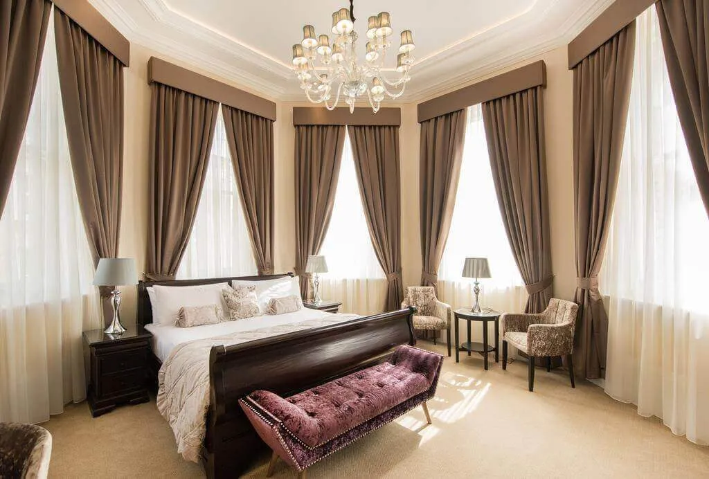 Lansbury Hotel 11